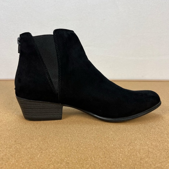 Esprit Womens Chelsea Black Boot Tiffany Faux Suede Booties Size 9M Classic READ - Picture 5 of 13